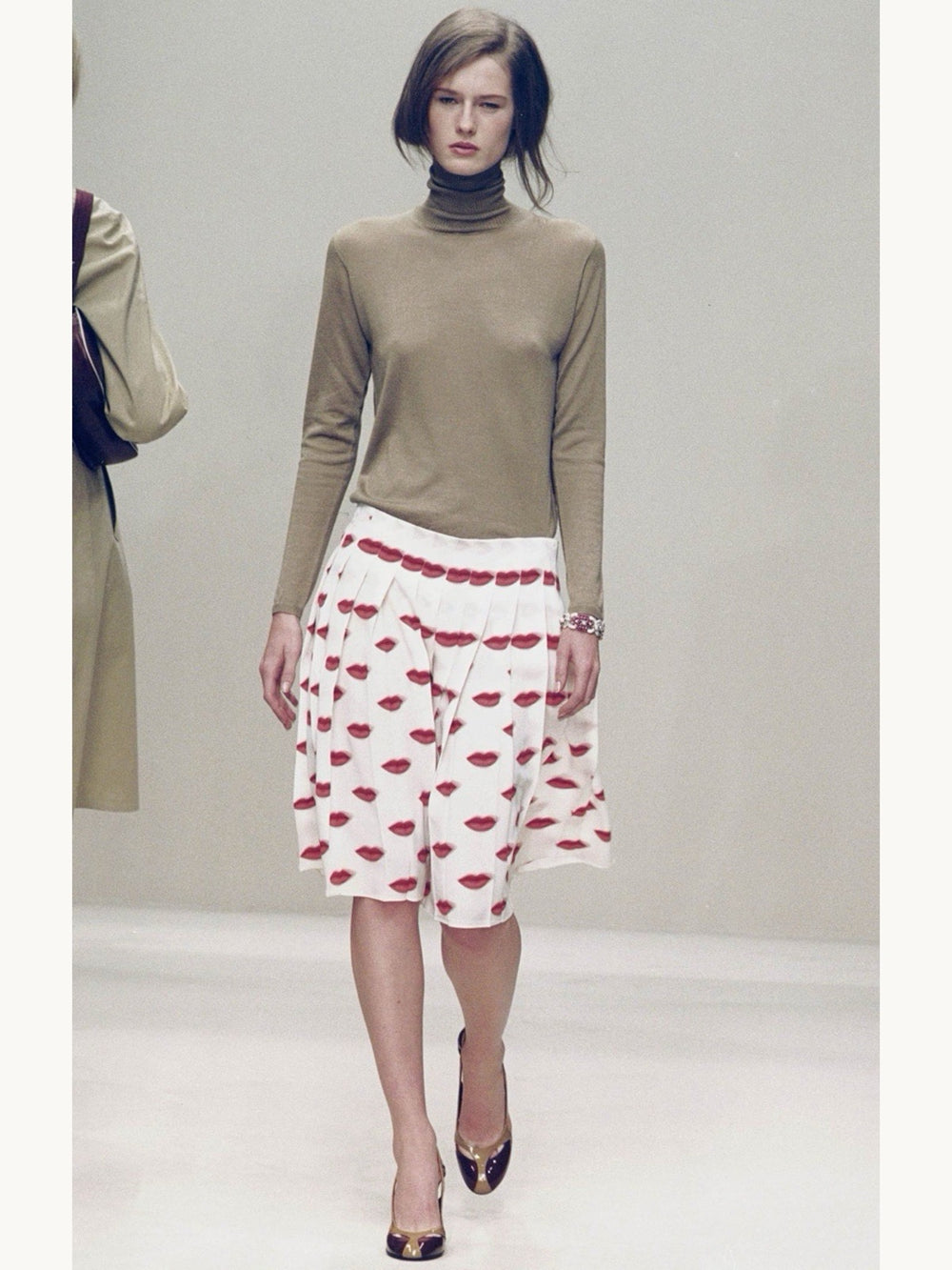Prada Spring 2000 Red Lips Print Pleated Silk Skirt